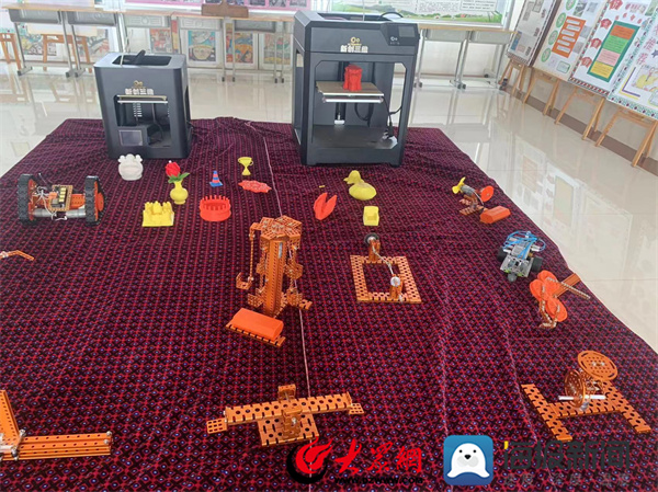 博兴县店子镇中心小学举办“科技梦想·助力成长”校园科技节活动