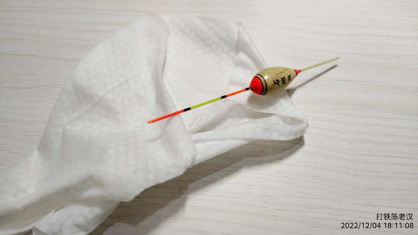 浮漂破了可以用吗,浮漂破了怎么维修