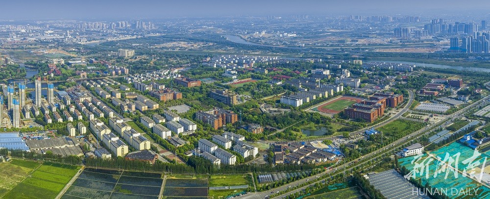 营造城市生活欢聚场——长沙城市进程中的龙湖力量