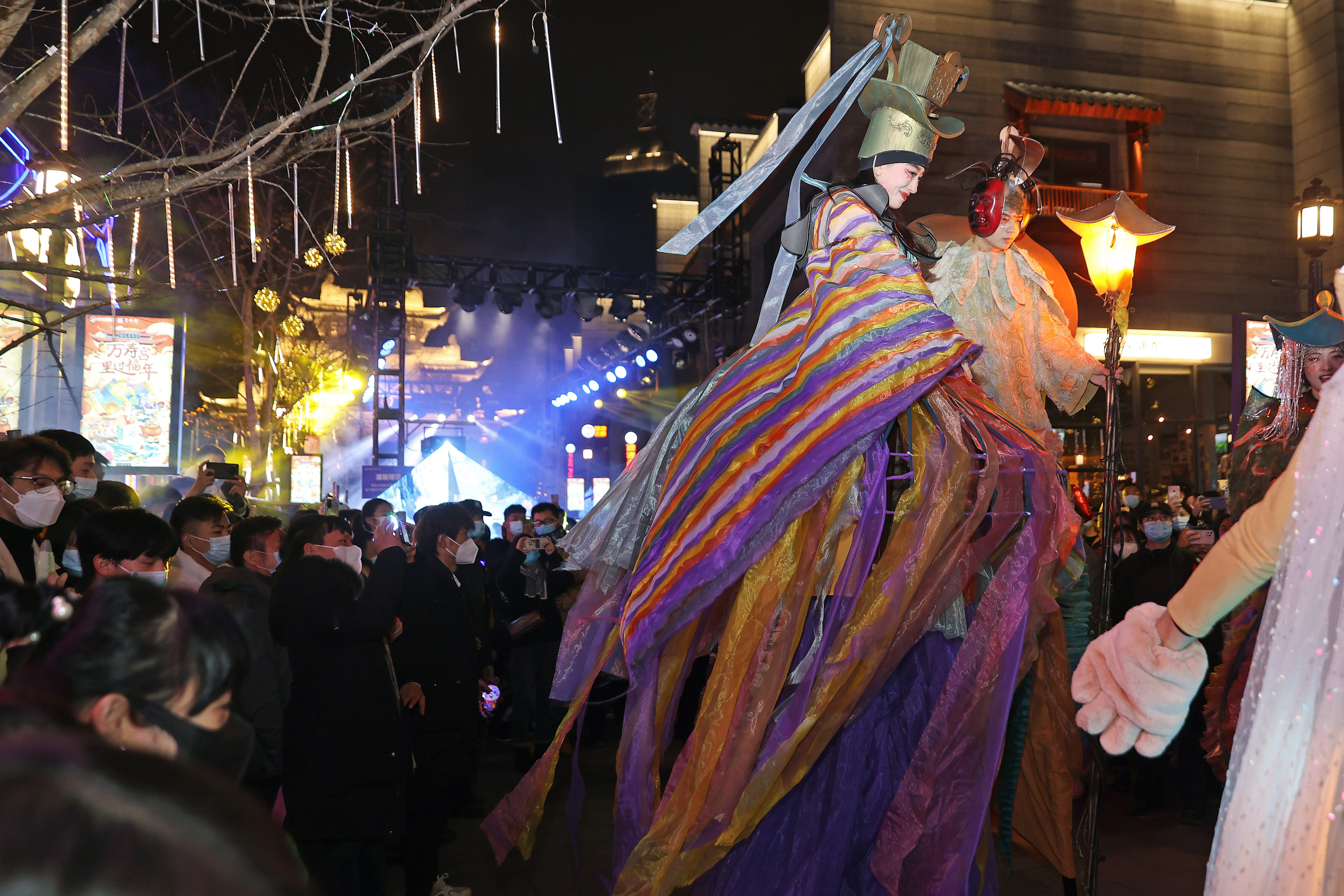 新华全媒19大互动,新华全媒视频