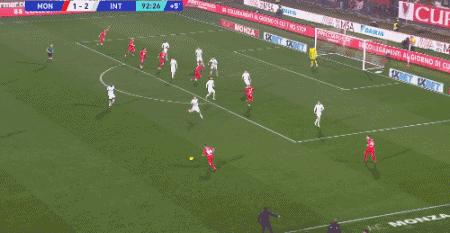 国米爆冷止步4强欧冠,国米连续4年击败米兰