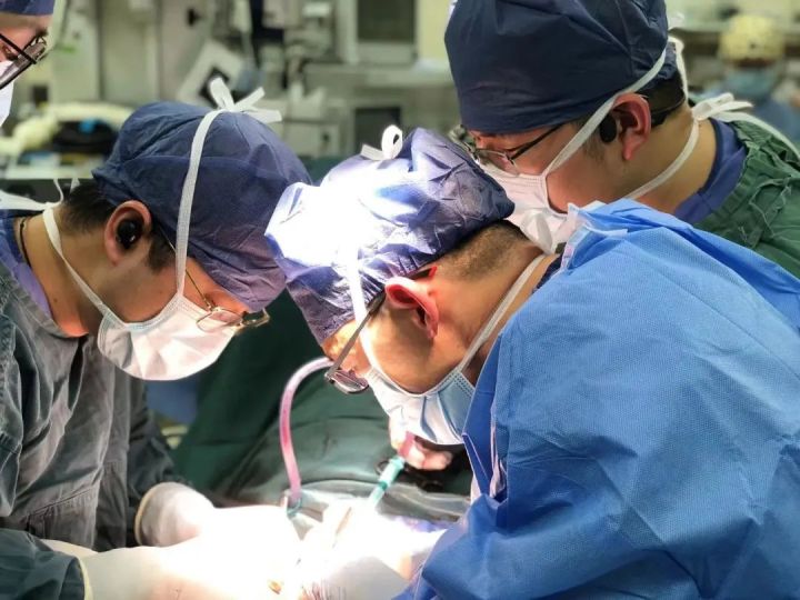 虾呛进气管、围炉烧烤进医院……医生提醒：过年少做这些事！