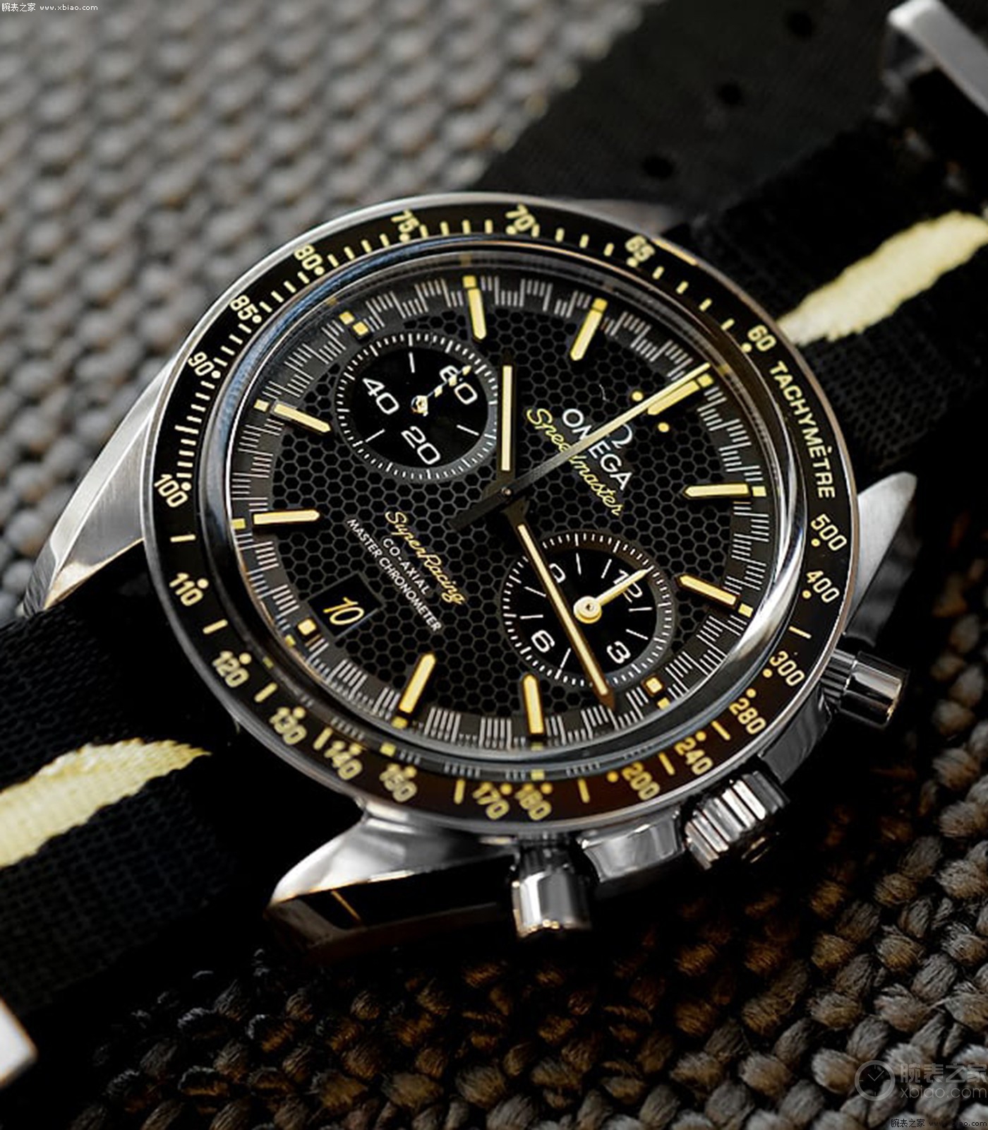 劳力士3230机芯和欧米茄8800,劳力士机芯与欧米茄技术对比