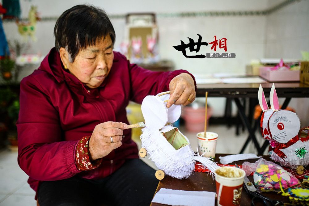 网络中国节·元宵·世相|“花灯”奶奶王蒲芳:手艺人更是“守艺人”