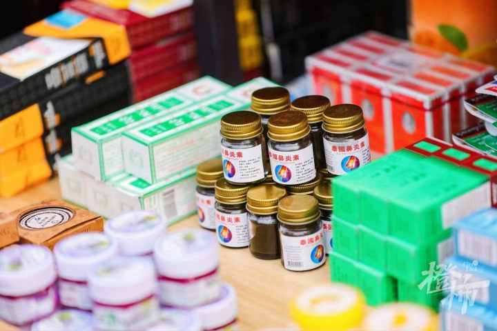 在武林路遇到泰国万金油，爱上英国海藻，进博会市集“有点东西”