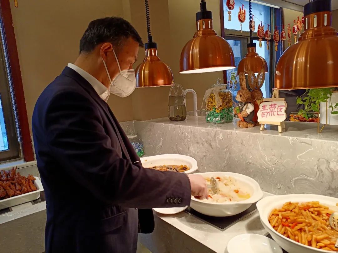 于细微处践初心在奋斗中显担当——记*安泰**分公司综合部经理燕杰