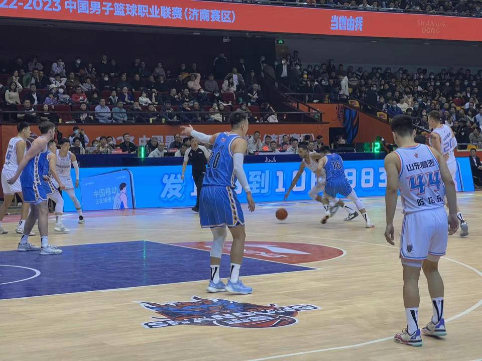 山东男篮双加时战胜辽宁男篮集锦,山东男篮遭遇34分惨败溃不成军