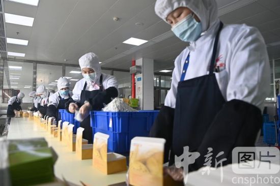 探访飞机餐,走进厦航探秘航空美食