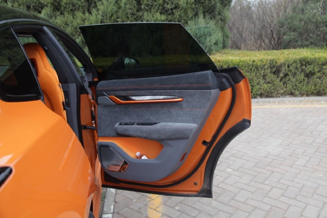 兼顾豪华与操控试驾2023款极氪001YOU版