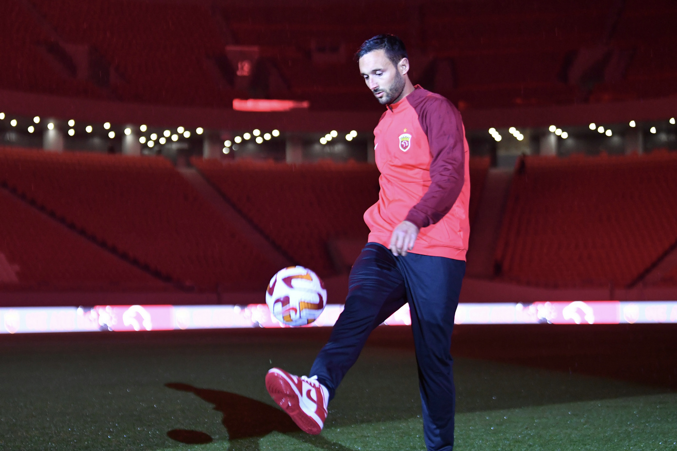 海港新外援进球,海港新援首秀获认可