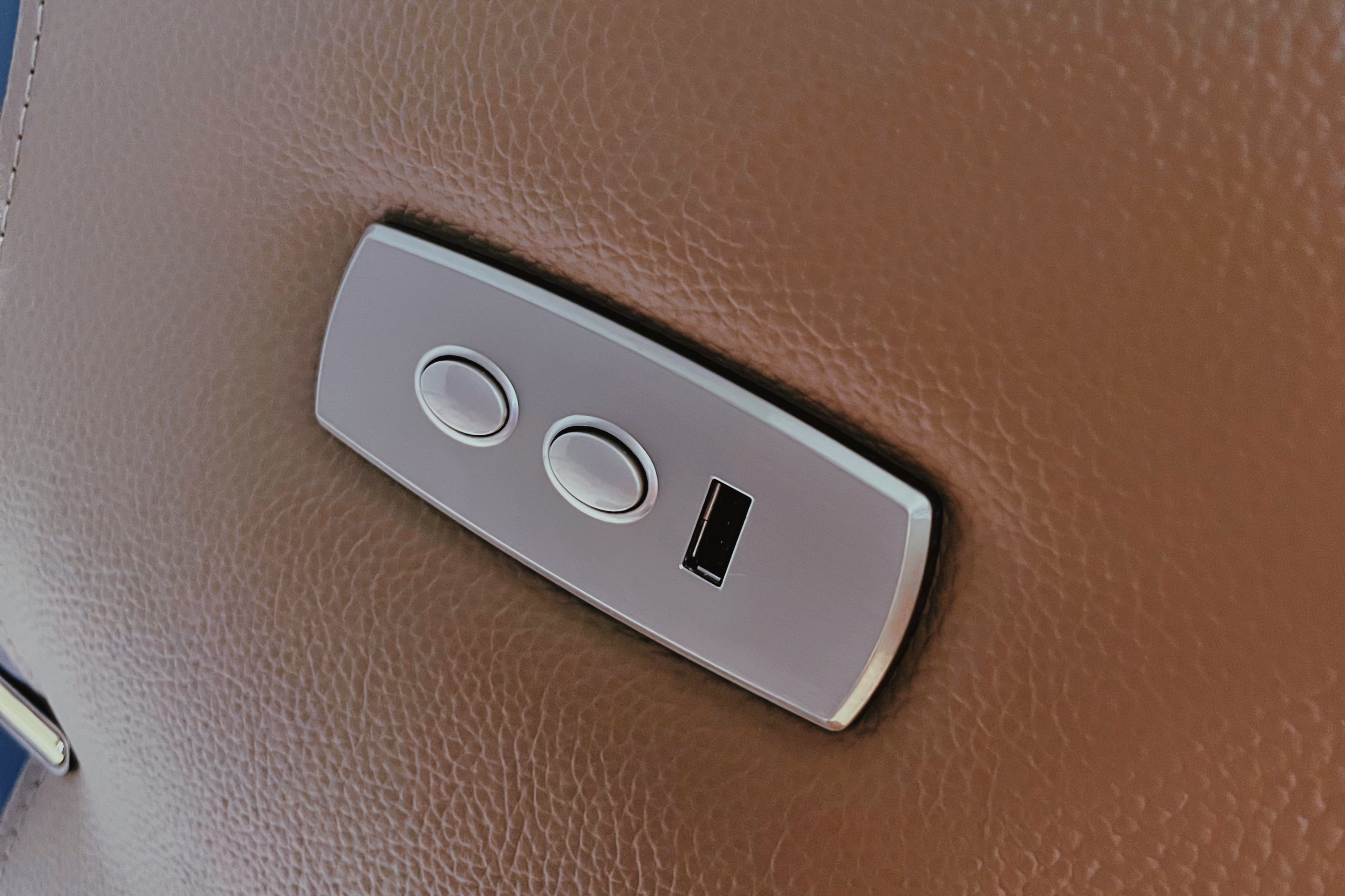 好物测评|对抗“内卷”，博蕊斯功能沙发解锁正确“躺平”新姿势