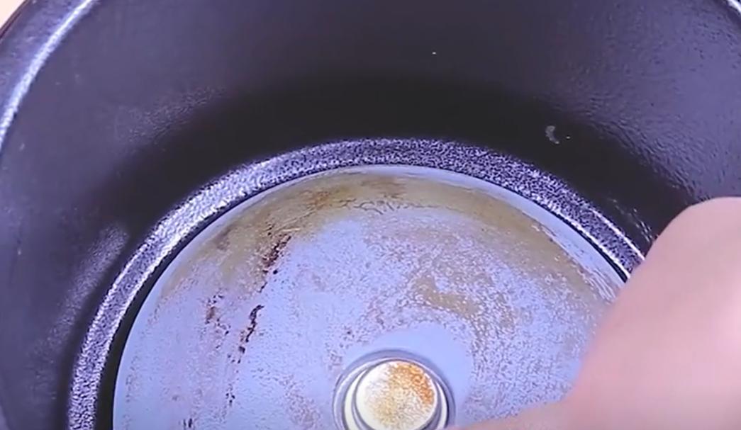 电饭锅只洗内胆，等于吃“细菌”，教你正确清洗，煮饭更省时省电