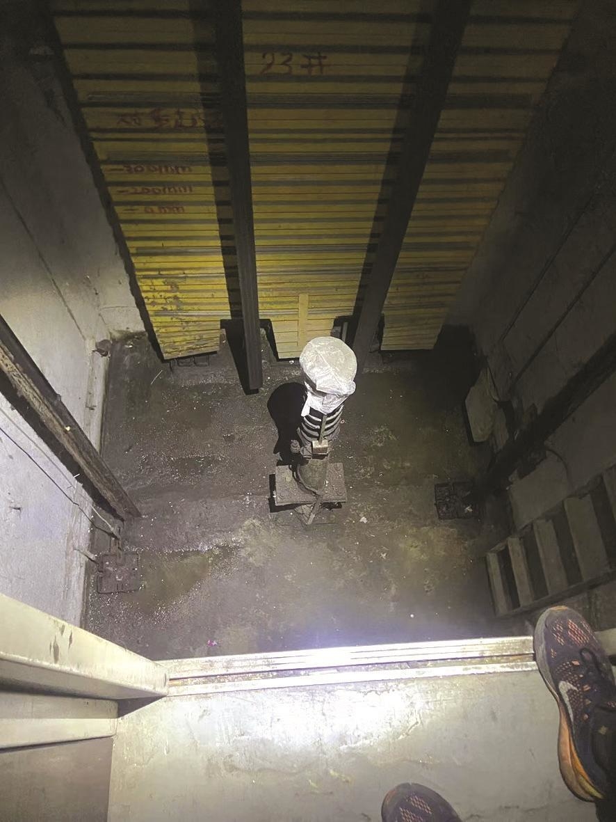 卧室挨着电梯噪音大怎么处理,卧室与电梯一墙之隔噪音规范