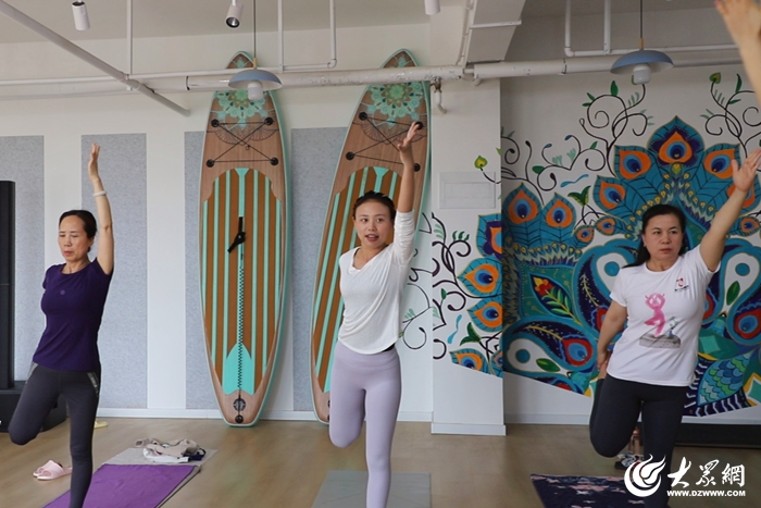 东营区因您而美丨瑜伽教师郝小娜：瑜你一起伽倍欢喜