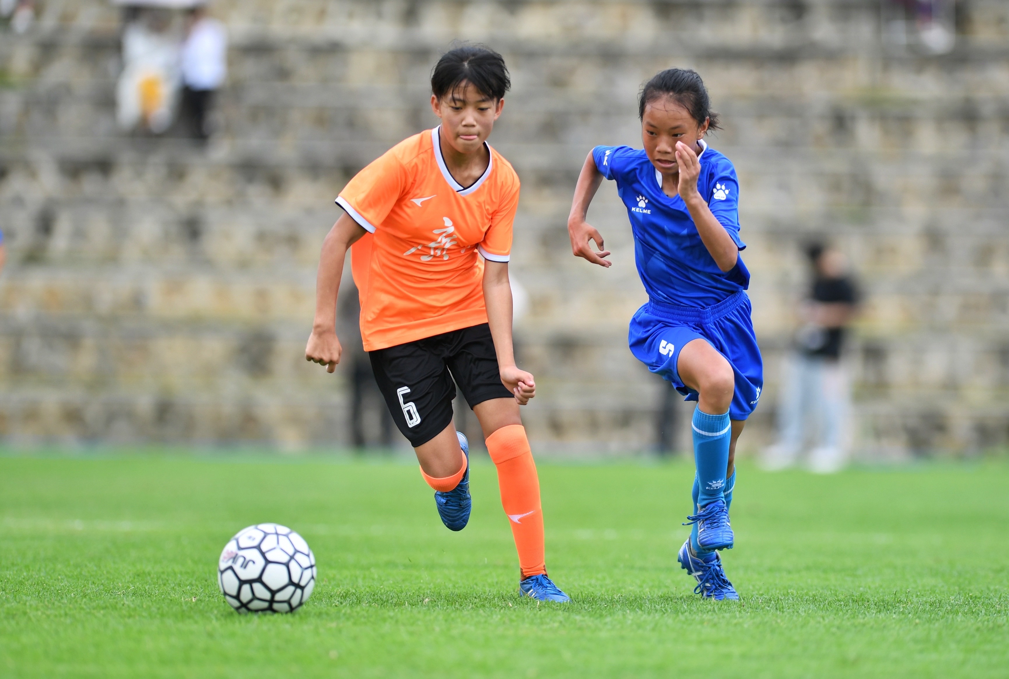 大凉山足球小将火了,足球大凉山