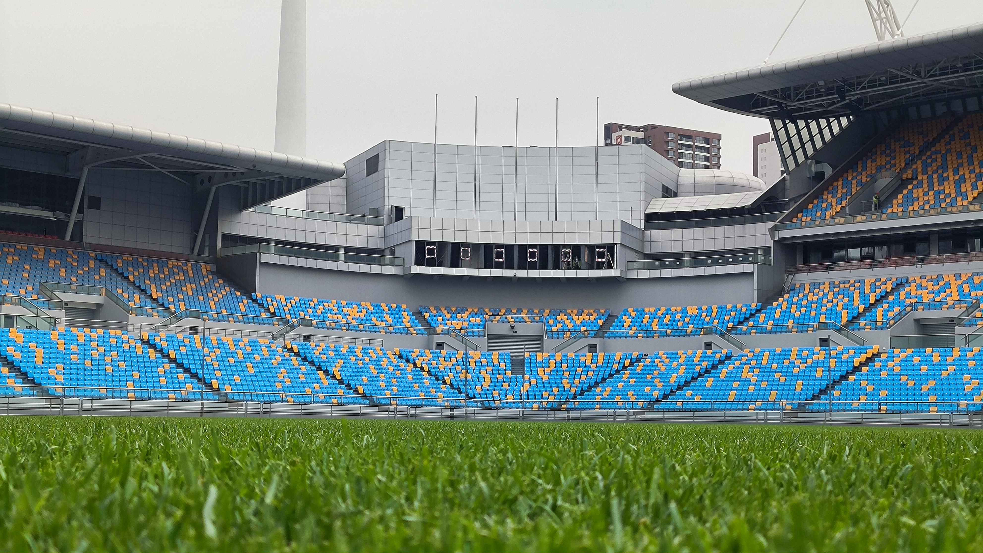 泰达足球场王者归来,泰达足球场再投用后首场中超比赛