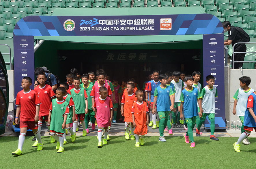 鐩哥害缁胯尩鍦鸿拷閫愯冻鐞冩ⅵ,鐩哥害鍥芥棗涓嬬瓚姊﹀悜鏈潵