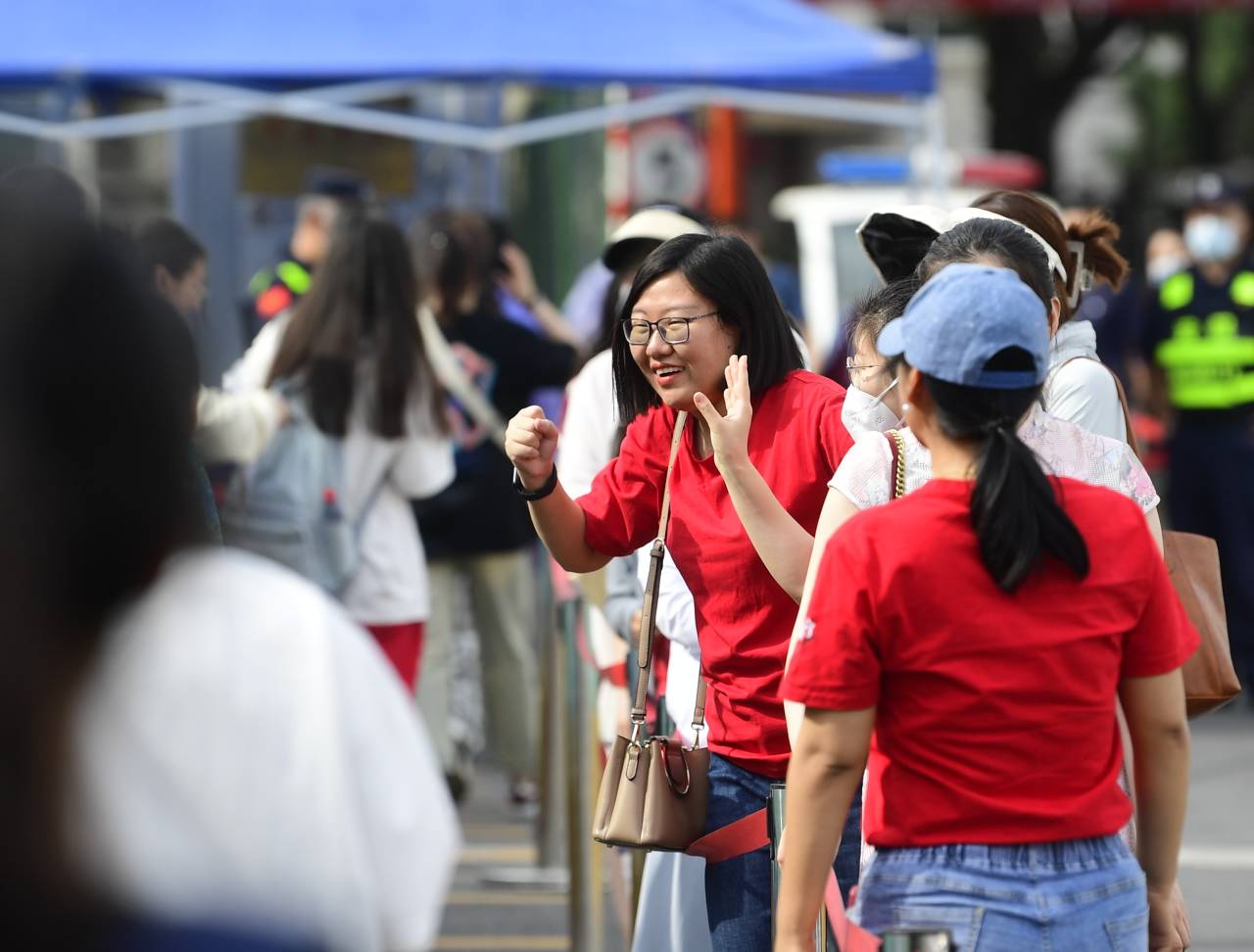 高考必胜加油吧少年,加油少年高考完整版