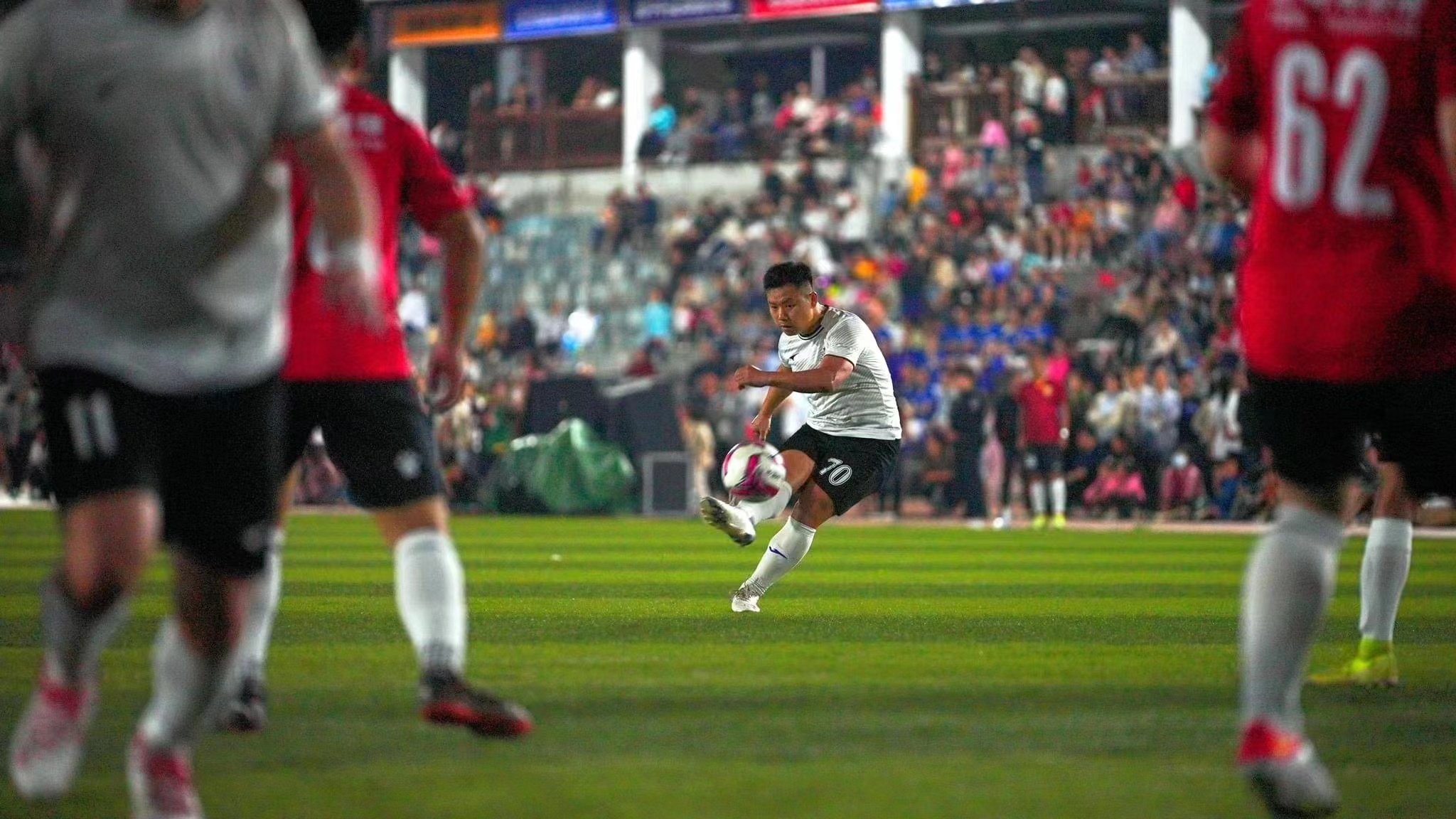 贵州村超足球场地在哪,贵州村超足球场地在榕江县城吗