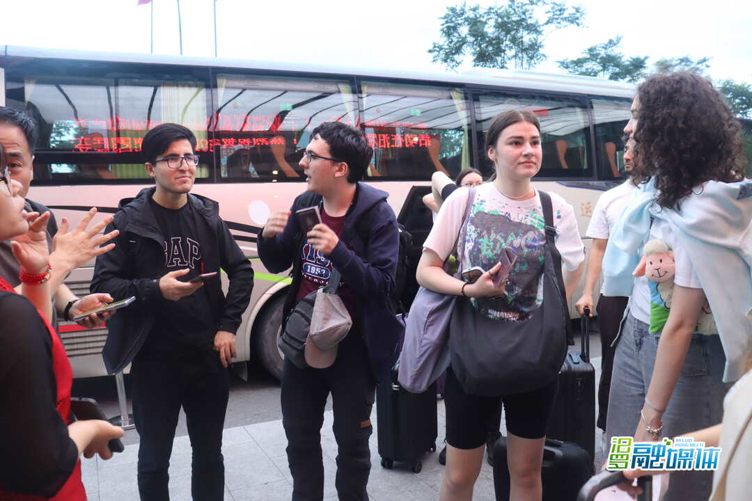 湖南岳阳汨罗江龙舟国际赛,汨罗世界龙舟大赛麻阳龙舟队