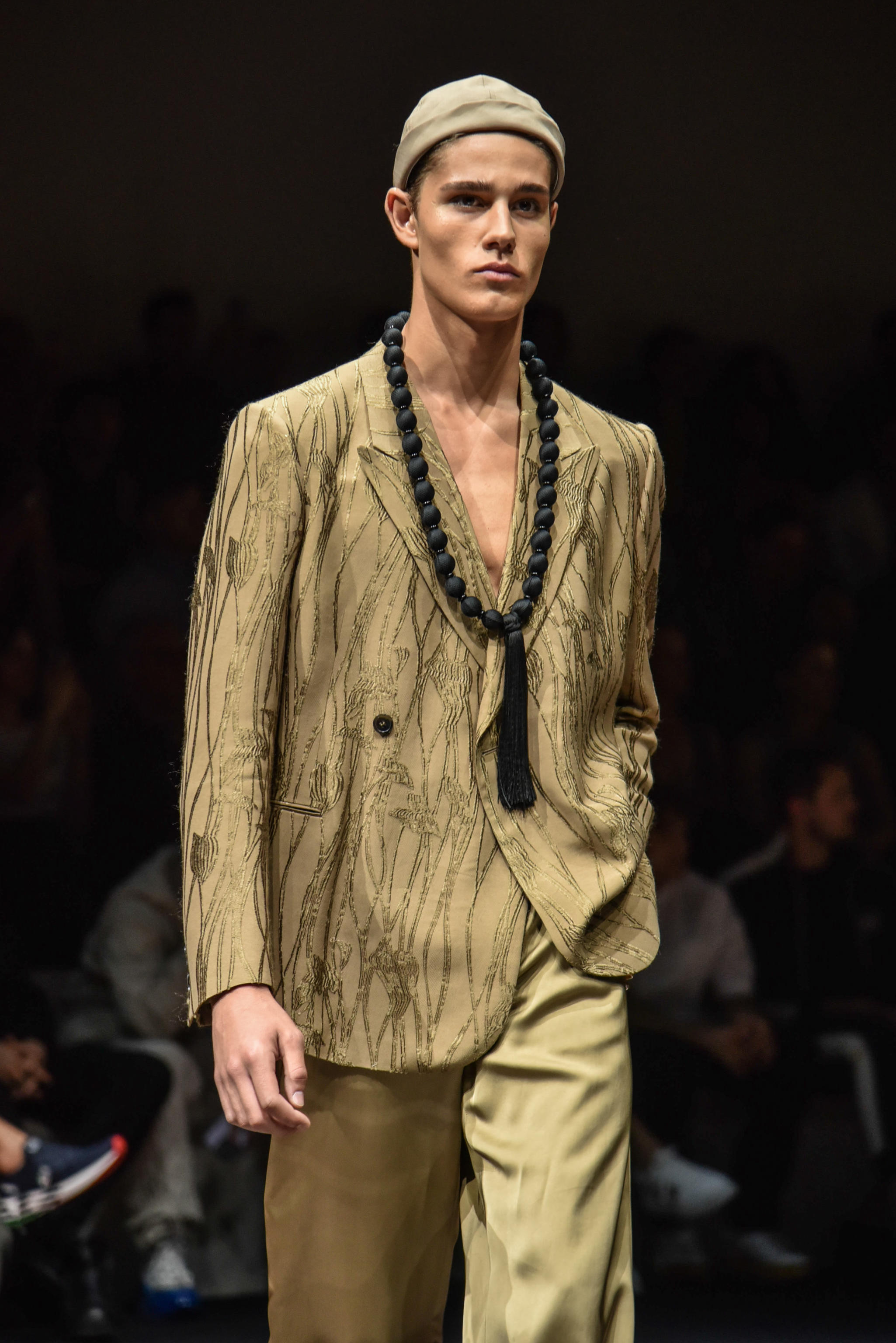 米兰时装周2024阿玛尼男装秀,意大利米兰时装周阿玛尼秀场