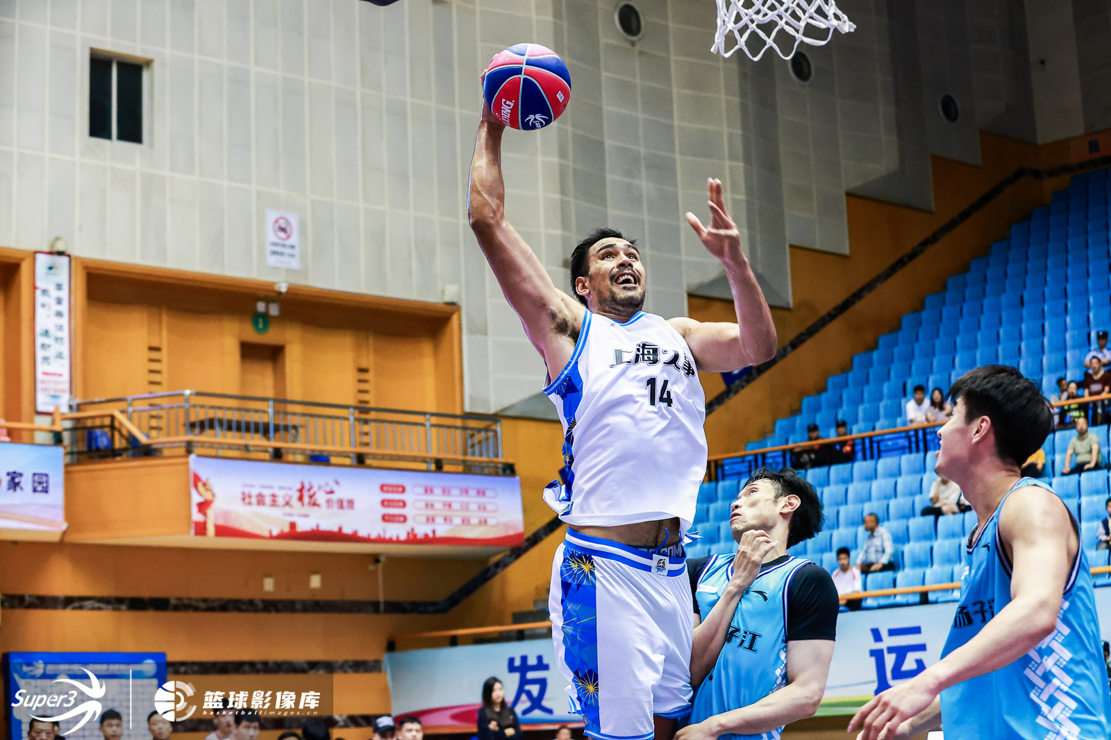 上海男篮遭遇三连败,上海久事男篮最新外援消息