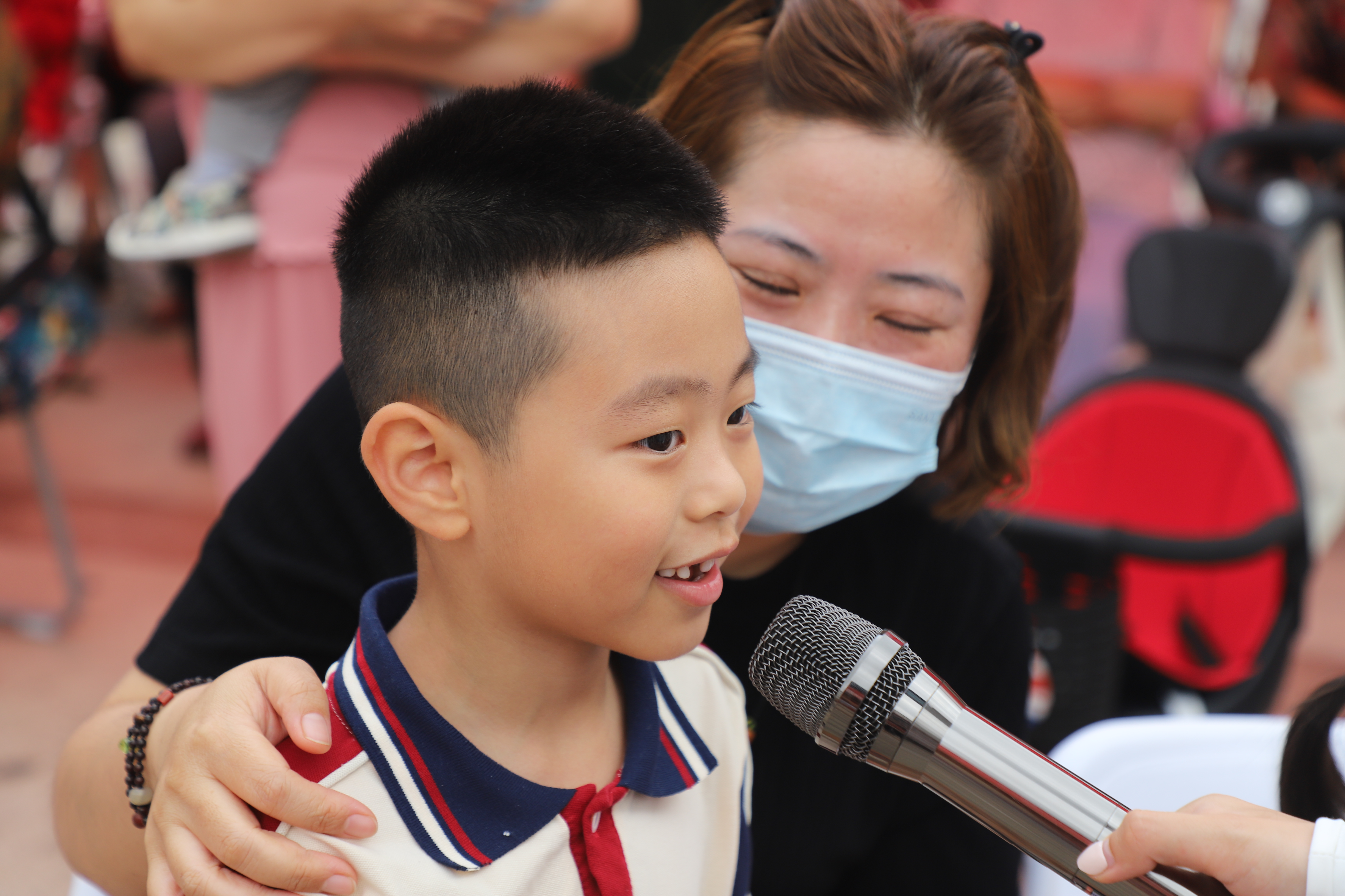 大篷车队“垄上行”青岛“金融知识乡村行”活动第七站走进西海岸之一