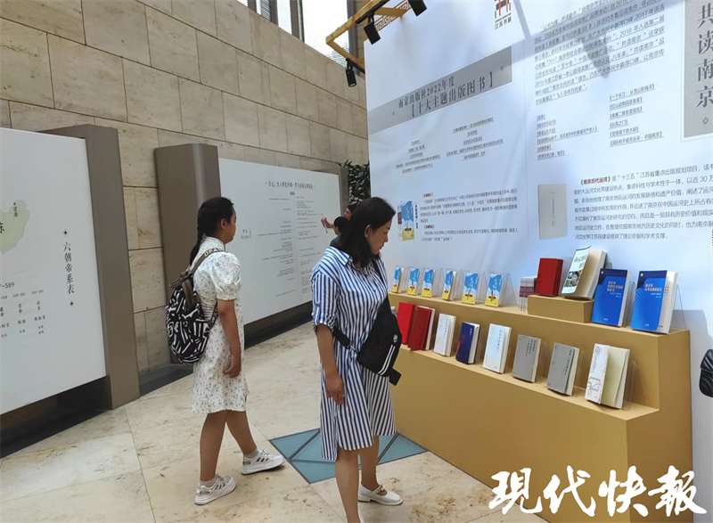 中国网络文学何以圈粉世界,网络文学作家吸引力