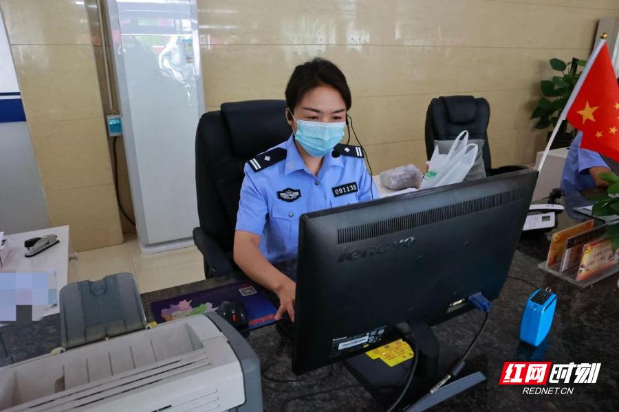 想省时省力*证办**？快戳→绝对不能错过的暑期*证办**攻略