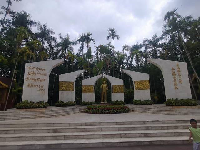 从西双版纳到老挝琅勃拉邦