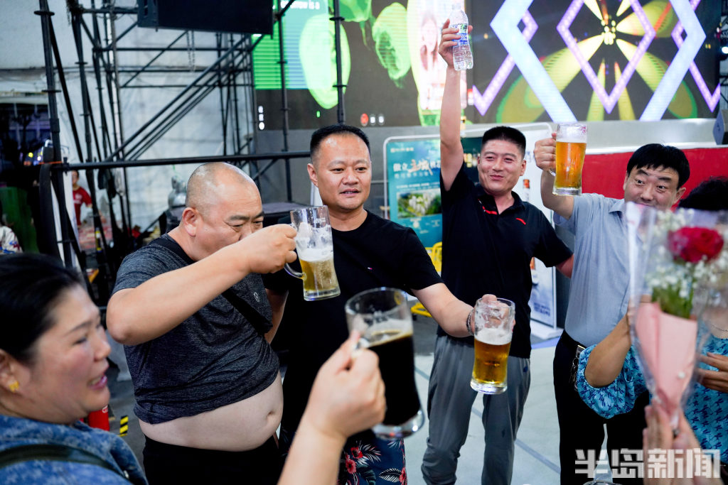 青岛国际啤酒节玫瑰风味精酿啤酒,青岛国际啤酒节各种啤酒