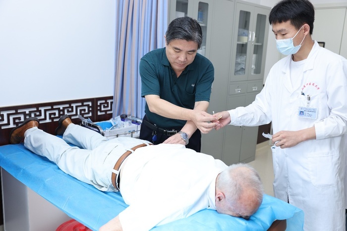 美国教授来中国交流,美国教授到中国