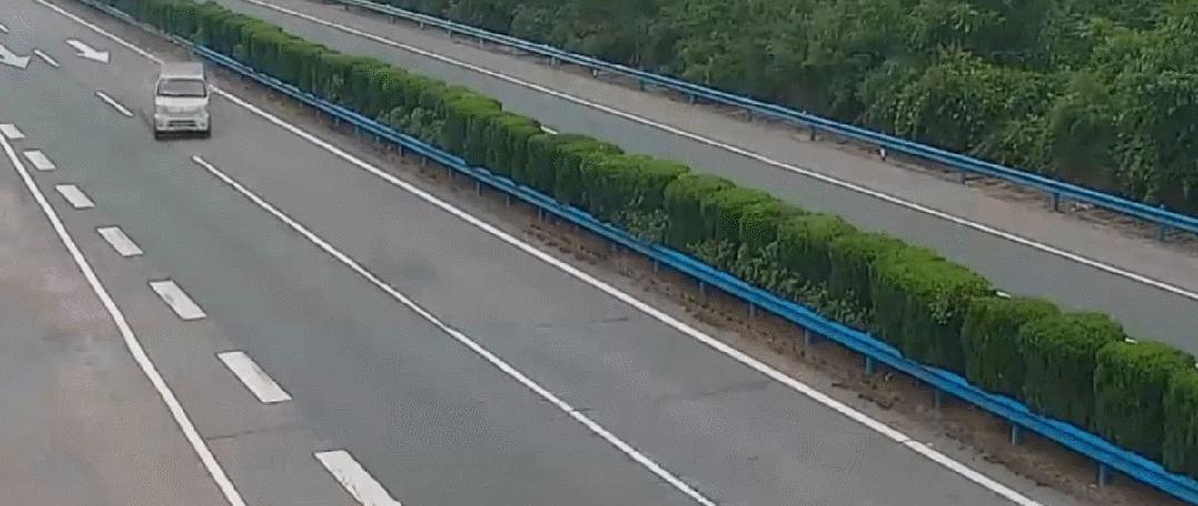 车胎爆了用它一切搞定,车胎爆了怎么办怎么自救