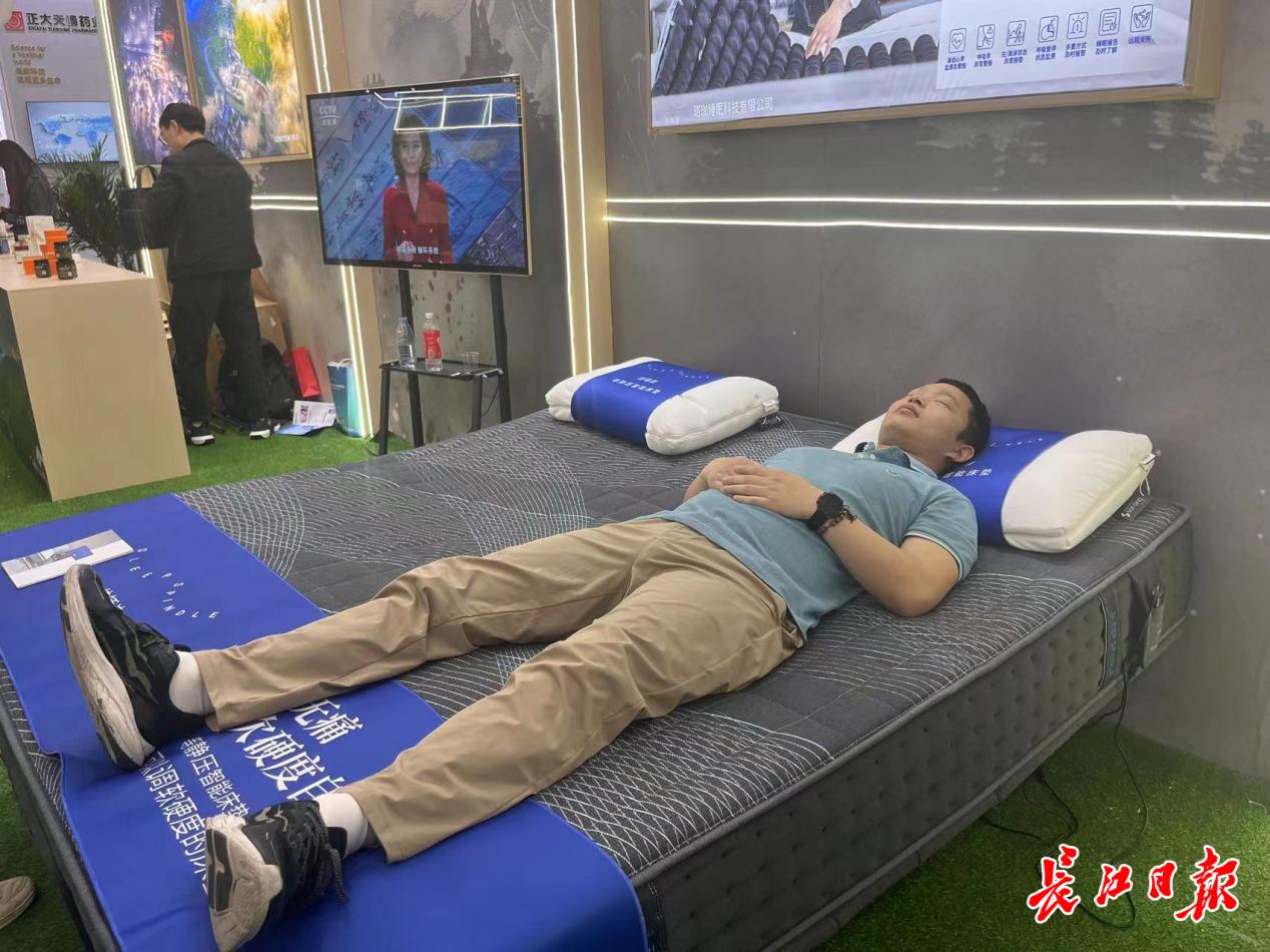 只要躺床上就可以一直睡,提升3大睡眠指标的神奇床垫