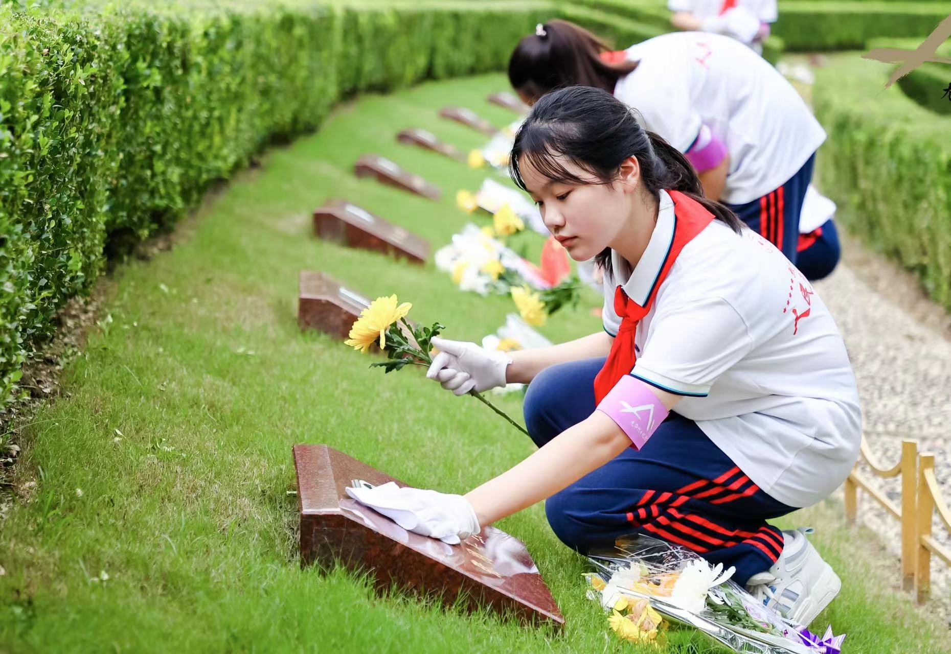 图说│“人民不会忘记”上海市英烈公祭城市定向活动成功举办