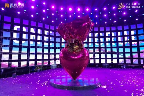 杰夫昆斯圣心五件,杰夫昆斯小狗雕塑