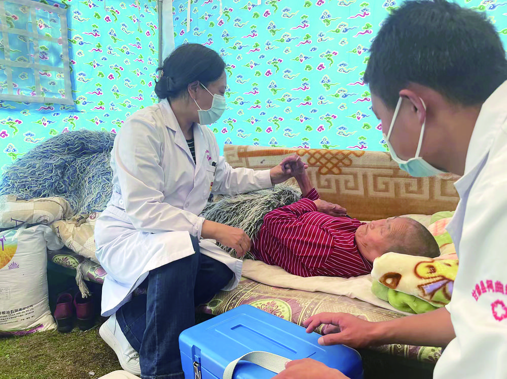 尼玛拉毛：柯曲草原上的好曼巴