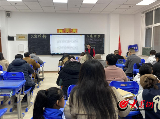 双向奔赴共同成长相互成就,双向奔赴携手成长