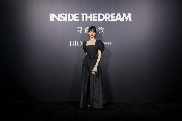 dior寻香之旅张凌赫,寻香之旅dior纪录片
