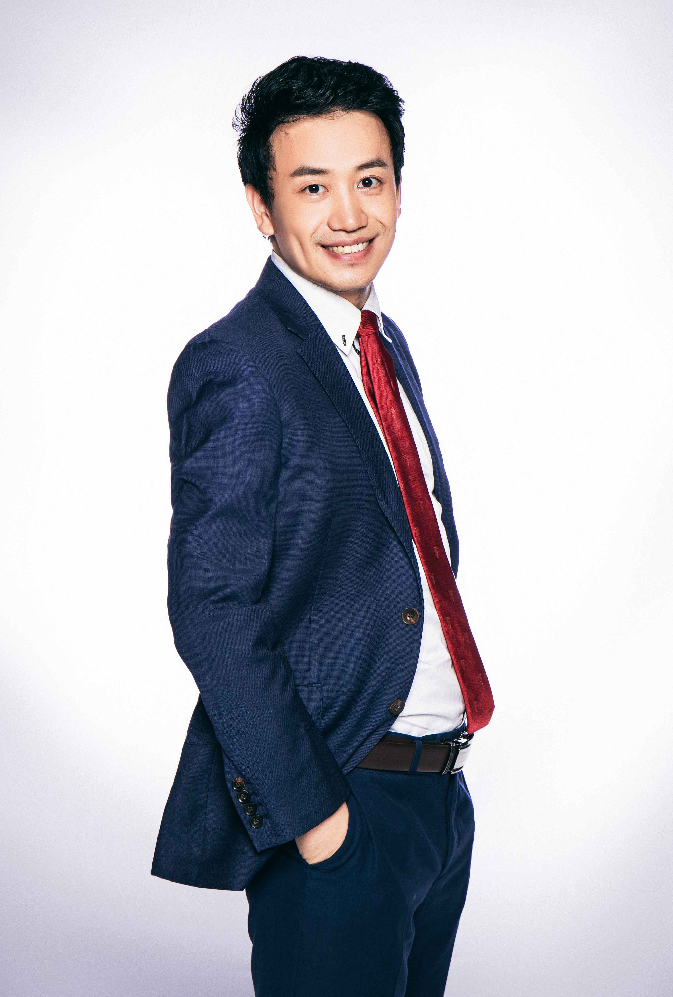 陈果是如何跌下神坛,陈果a股开启超跌反弹行情