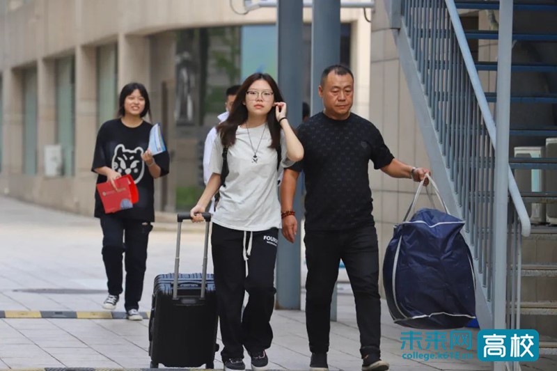 北京青年政治学院报到地址,北京青年政治学院新生正常开学吗