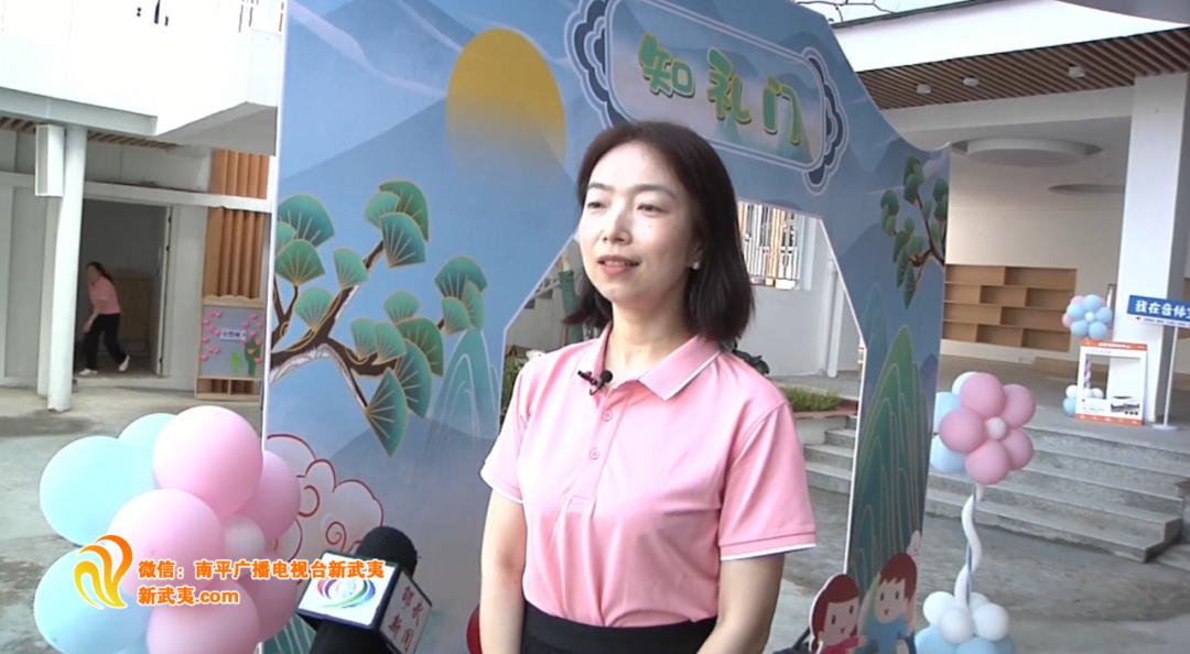 新学期新气象直击开学第一天,开学季新校园新活力