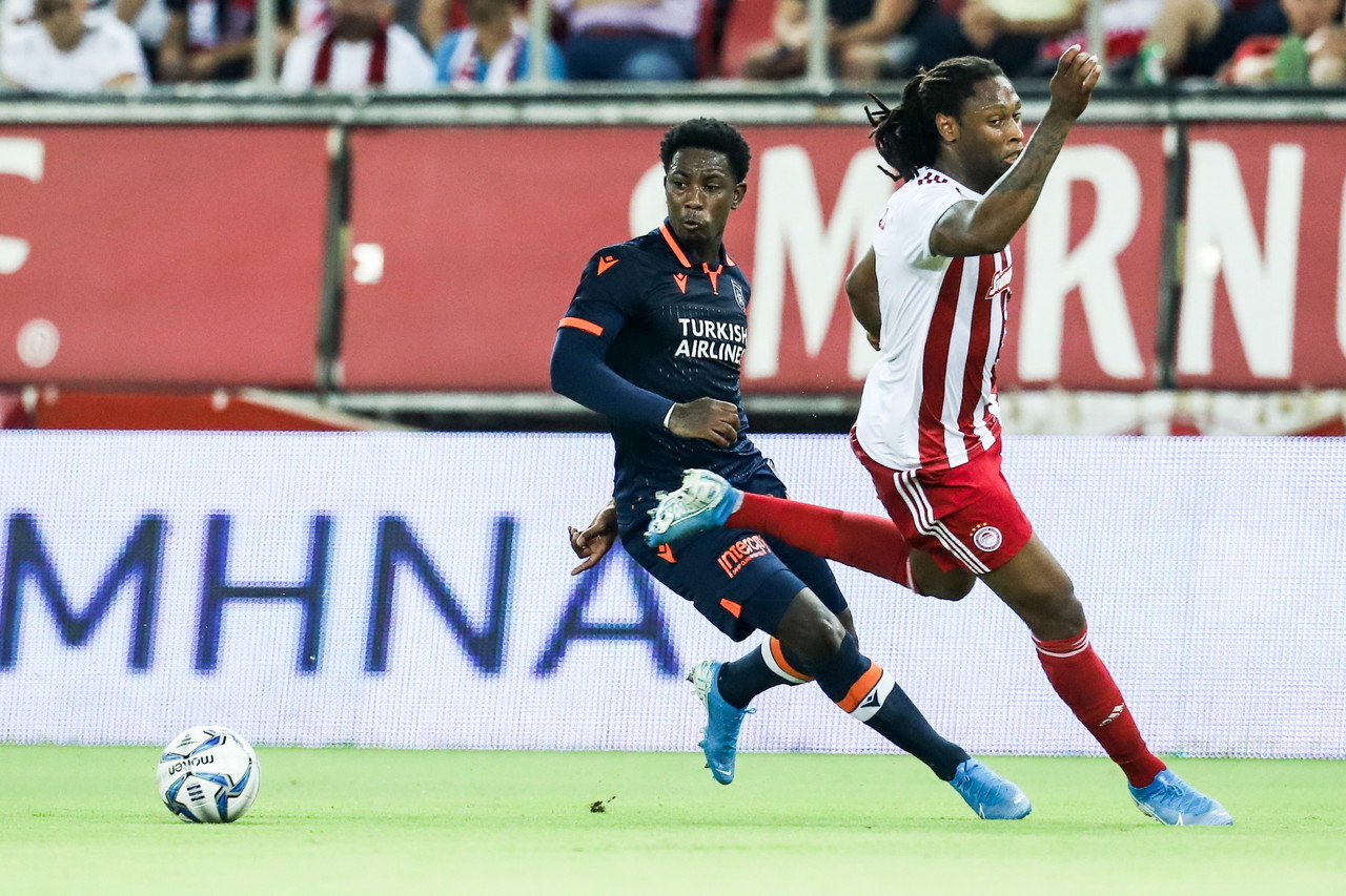 伊斯坦布尔埃菲斯vs奥林匹亚科斯,欧冠大逆转伊斯坦布尔奇迹